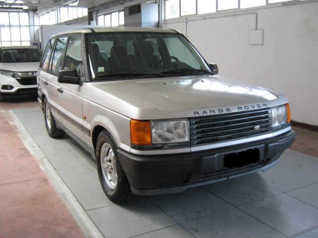 Land Rover Range Rover 2.5 turbodiesel 5 porte DSE usato a PORTO SAN GIORGIO