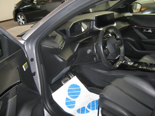 Peugeot 208 PureTech 100 Stop&Start EAT8 5 porte GT Line - foto 4 di 4