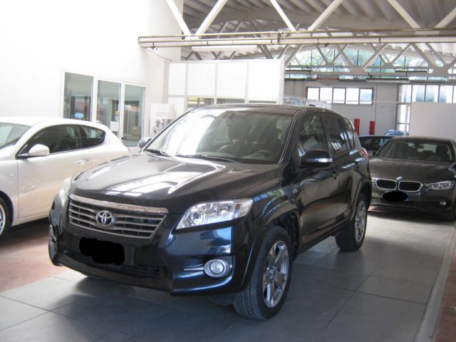 Toyota RAV 4 RAV4 Crossover 2.2 D-Cat A/T 150 CV Executive - foto 3 di 4
