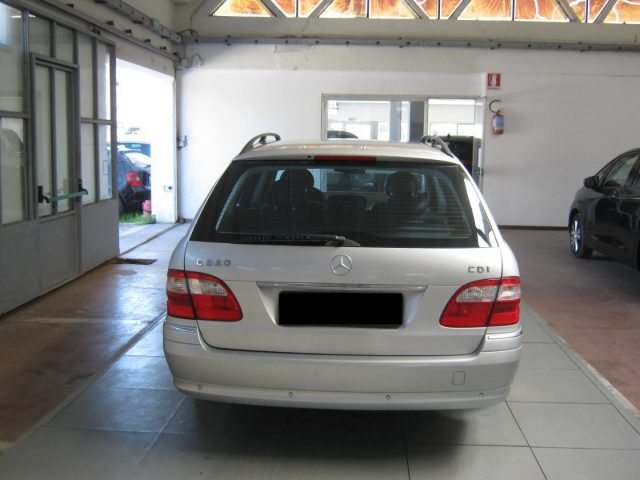 Mercedes-Benz E 320 CDI cat S.W. Avantgarde - foto 4 di 4