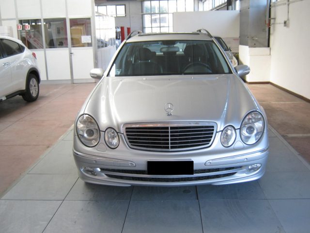 Mercedes-Benz E 320 CDI cat S.W. Avantgarde - foto 2 di 4