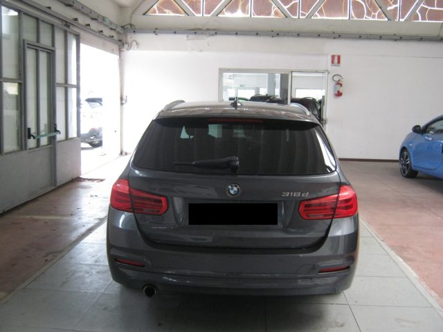 BMW 316 d Touring Business Advantage aut. - foto 4 di 4