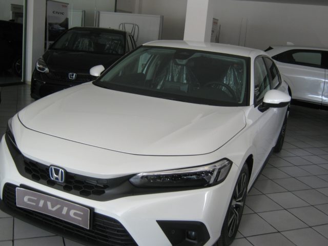 Honda Civic 2.0 Hev eCVT Elegance - foto 3 di 4