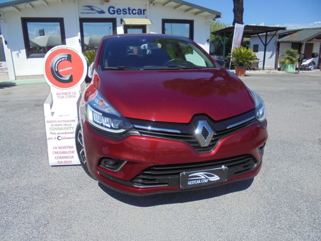 Renault Clio TCe 12V 75 CV 5 porte Moschino Intens - foto 3 di 45