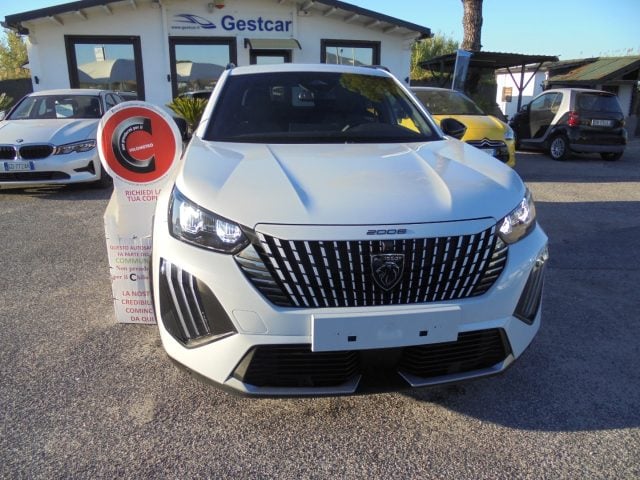 Peugeot 2008 Hybrid 145 e-DCS6 Allure - foto 3 di 4
