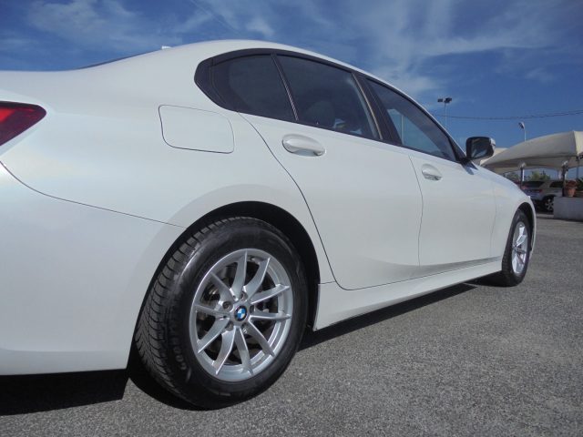 BMW 320 PROMO-?2000 d 48V Business Advantage Cerchi 18, del 2020, 80.913 km, in vendita a Guidonia Montecelio (RM)