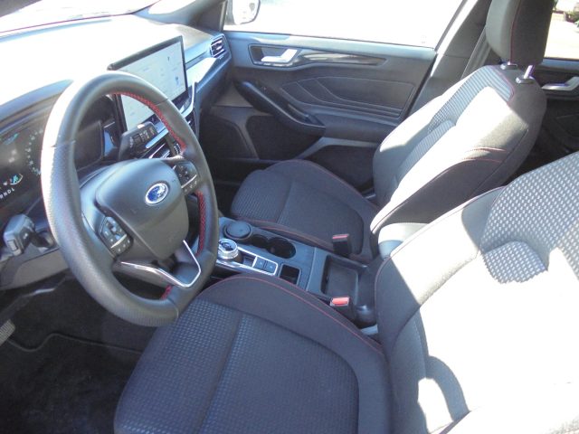 Ford Focus 1.5 EcoBlue 115 CV autom 5p. ST-Line, del 2025, 15.600 km, in vendita a Guidonia Montecelio (RM)