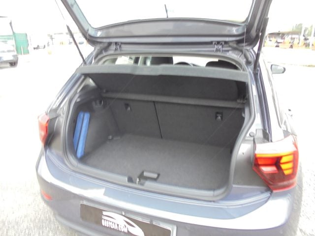 Volkswagen Polo 1.0 TSI DSG Life, del 2022, 32.800 km, in vendita a Guidonia Montecelio (RM)
