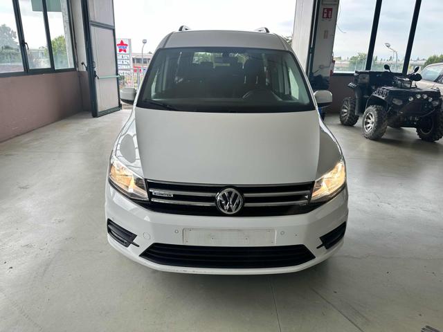 Volkswagen Caddy 1.4 TGI DSG 7 posti Trendline Maxi usato a NOVELLARA