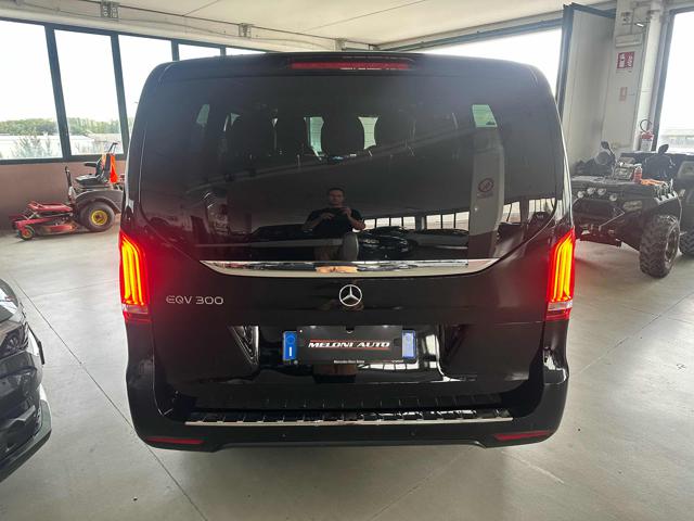 Mercedes-Benz EQV 300 Long usato a NOVELLARA