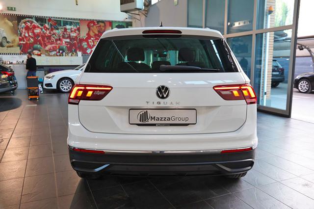 Volkswagen Tiguan 2.0 TDI 150cv SCR DSG Life, del 2022, 64.000 km, in vendita a Castel Maggiore (BO)