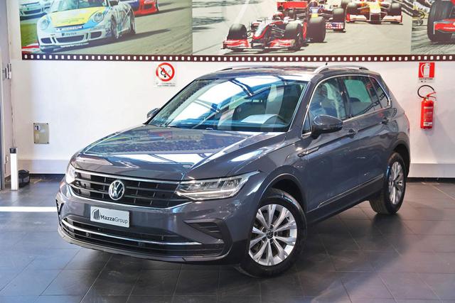 Volkswagen Tiguan 2.0 TDI SCR Life usato a CASTEL MAGGIORE