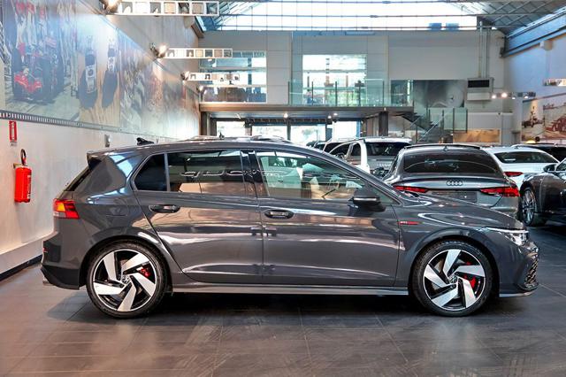Volkswagen Golf 2.0 TSI DSG GTI - foto 3 di 4