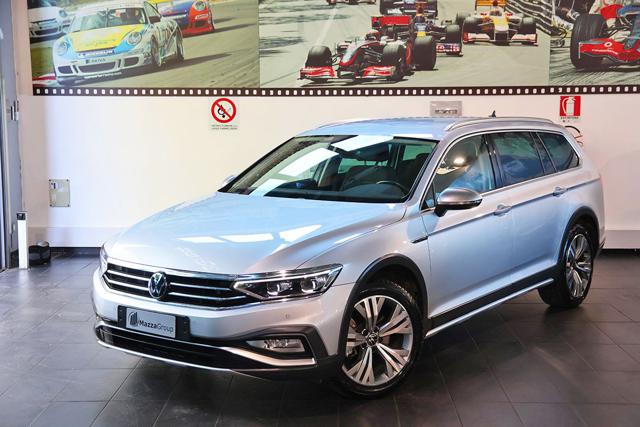 Volkswagen Passat Alltrack 2.0 TDI 200cv 4Motion DSG - foto 2 di 4