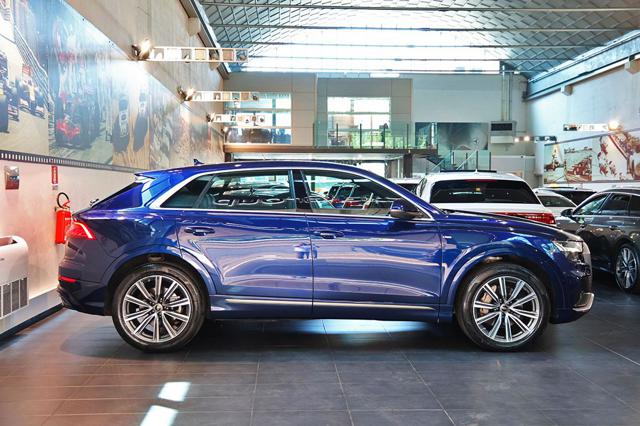 Audi Q8 50 TDI Quattro Tiptronic Sport S-Line - foto 3 di 4