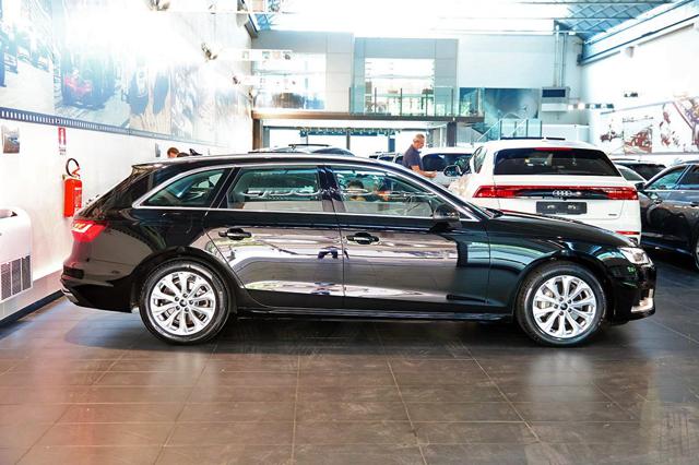 Audi A4 40 TFSI Avant S-Tronic Business Advanced - foto 3 di 4