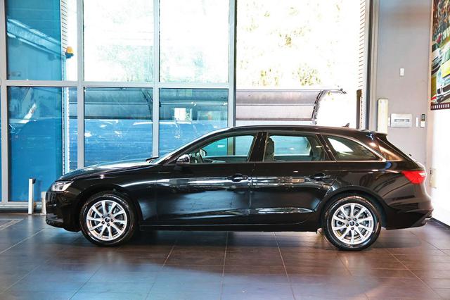 Audi A4 30 TDI Avant S-Tronic Business - foto 4 di 4