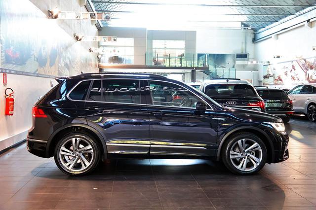 Volkswagen Tiguan 2.0 TDI 150cv SCR DSG R-Line - foto 3 di 4