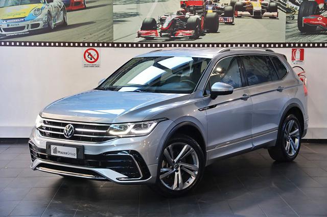 Volkswagen Tiguan Allspace 2.0 TDI SCR DSG R-Line - foto 2 di 4