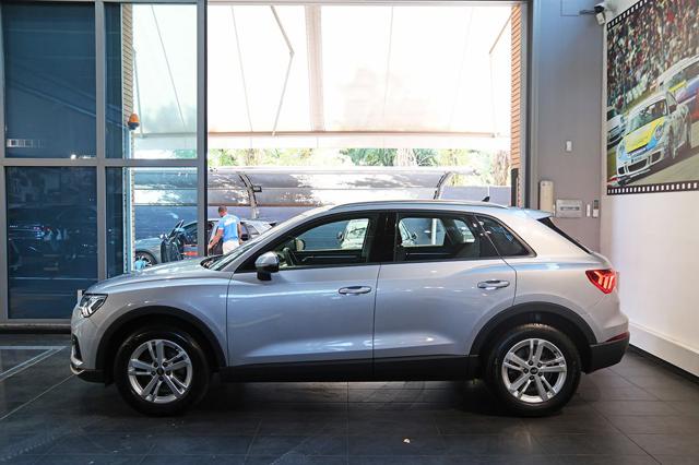 Audi Q3 35 TDI S-Tronic Business - foto 4 di 4