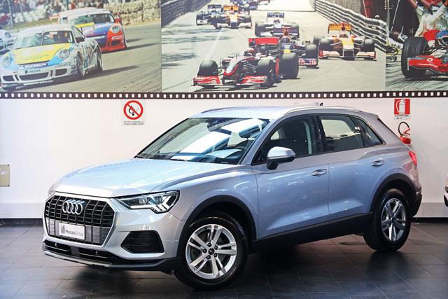 Audi Q3 35 TDI S-Tronic Business - foto 2 di 4