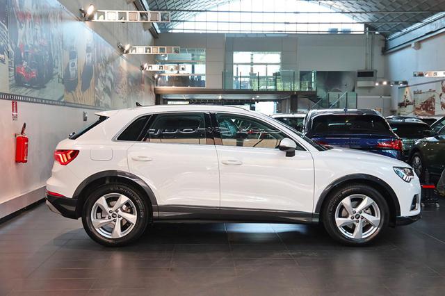 Audi Q3 35 TDI S-Tronic Business Advanced - foto 3 di 4