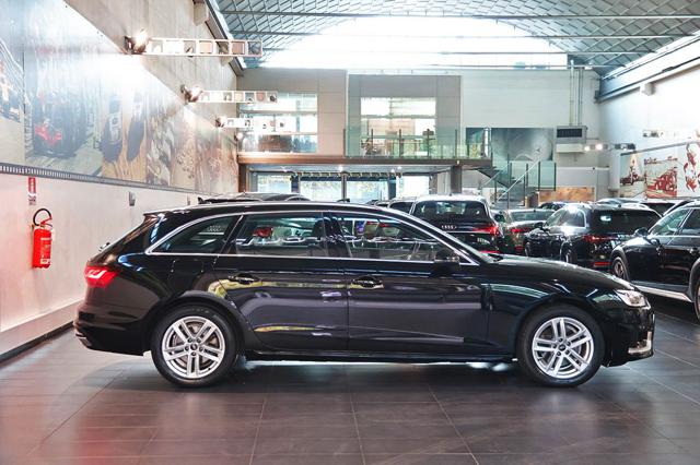Audi A4 35 TDI Avant S-Tronic Business Advanced - foto 3 di 4