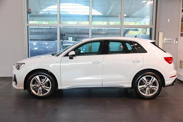 Audi Q3 35 TDI Quattro S-Tronic S-Line - foto 4 di 4