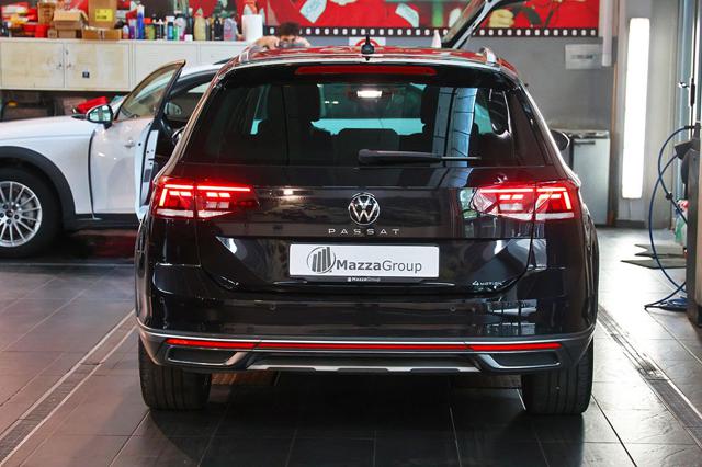 Volkswagen Passat Alltrack 2.0 TDI 200cv 4Motion DSG - foto 4 di 4