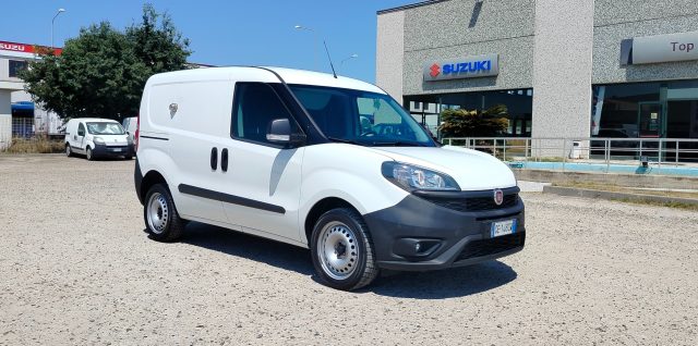 Fiat Doblo Dobl� 1.6 MJT 120CV S&S PC-TN Cargo Business usato a ORISTANO
