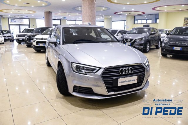 Audi A3 SPB 30 TDI Business - foto 3 di 4