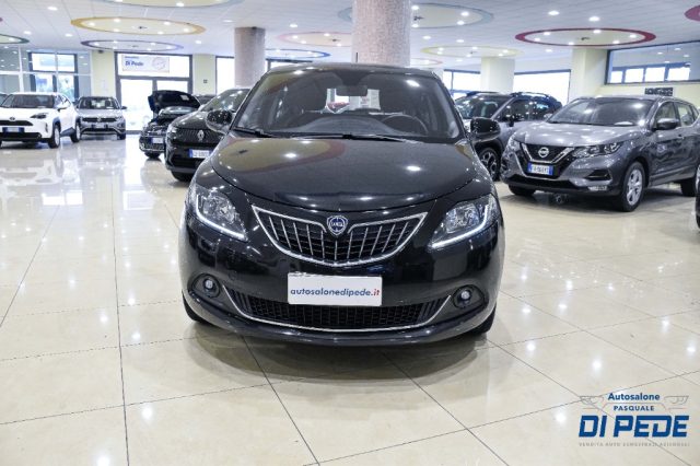 Lancia Ypsilon 1.0 FireFly 5 porte S&S Hybrid Gold - foto 2 di 4
