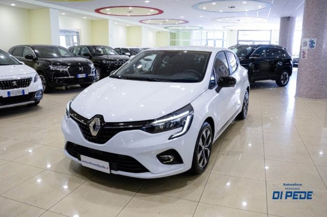 Renault Clio Blue dCi 100 CV 5 porte Evolution, del 2023, 35.563 km, in vendita a Matera (MT)