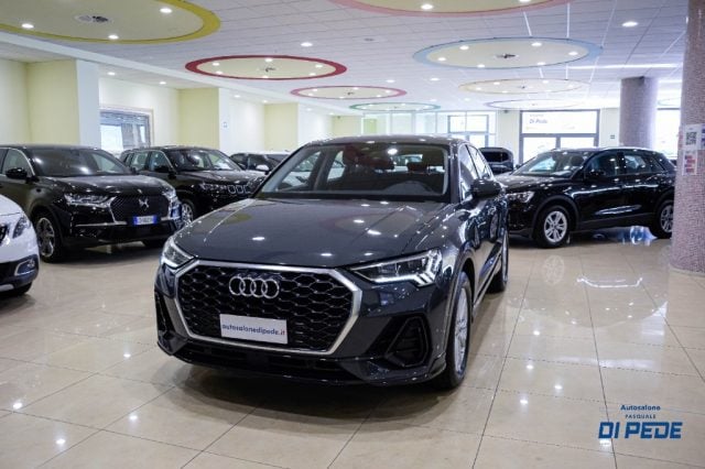 Audi Q3 35 TDI S line edition, del 2021, 26.124 km, in vendita a Matera (MT)