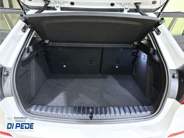 BMW 116 d 5p. Business Advantage, del 2023, 43.704 km, in vendita a Matera (MT)