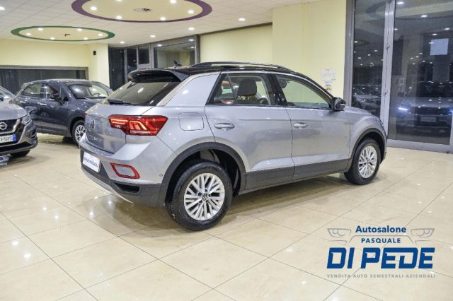 Volkswagen T-Roc 1.5 TSI ACT DSG R-Line - foto 4 di 4