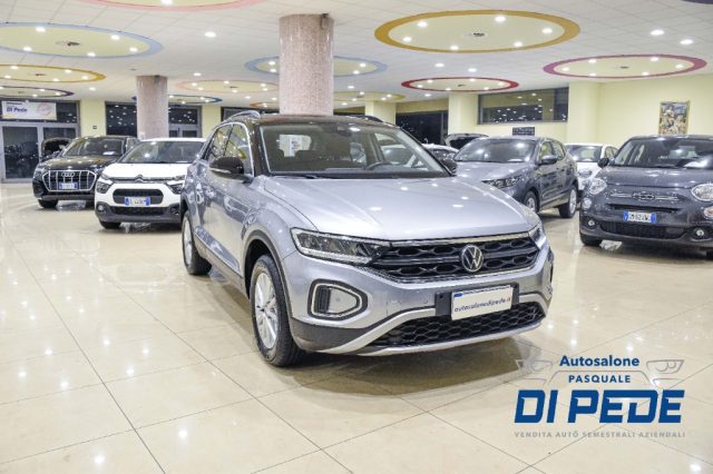 Volkswagen T-Roc 1.5 TSI ACT DSG R-Line - foto 3 di 4