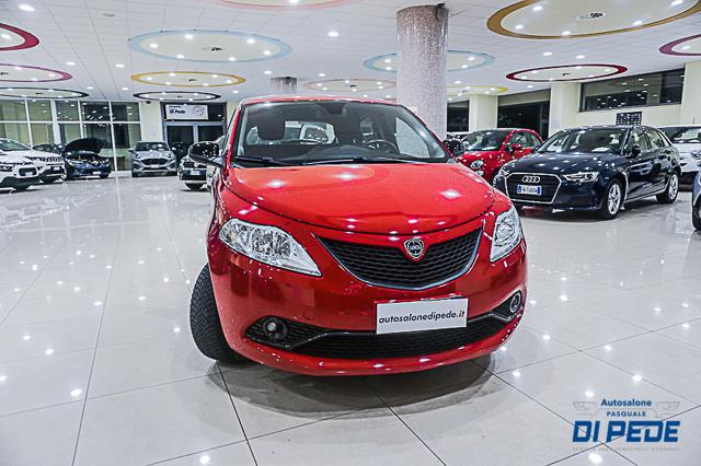 Lancia Ypsilon 1.0 FireFly 5 porte S&S Hybrid Ecochic Gold - foto 3 di 4
