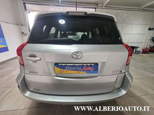 Toyota RAV 4 MY23 RAV4 2.2 D-4D 136 CV DPF - foto 4 di 4