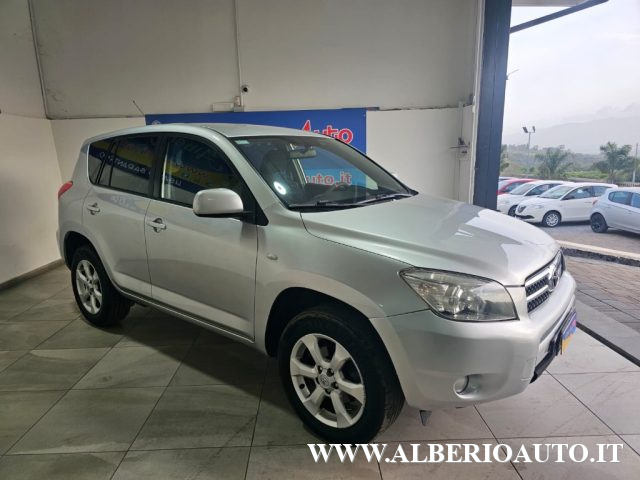 Toyota RAV 4 MY23 RAV4 2.2 D-4D 136 CV DPF - foto 3 di 4