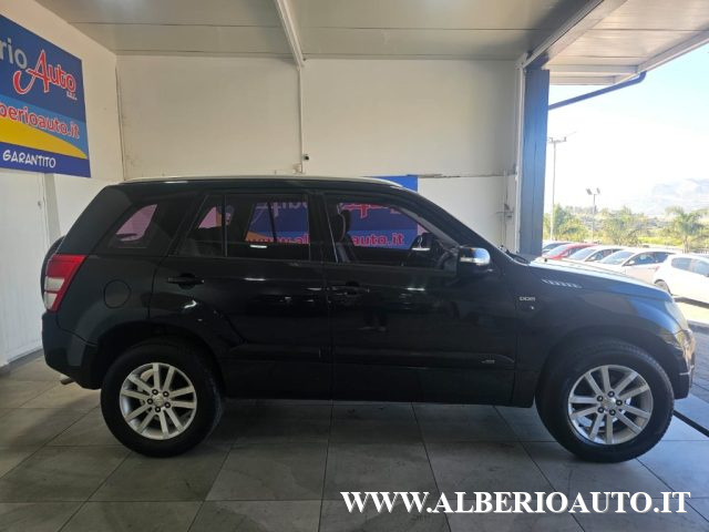 Suzuki Grand Vitara 1.9 DDiS 5 porte Executive - foto 3 di 4