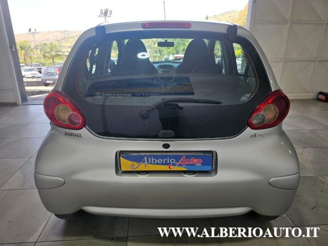 Toyota Aygo 1.0 12V VVT-i 5 porte - foto 4 di 4
