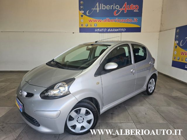 Toyota Aygo 1.0 12V VVT-i 5 porte usato a ADRANO