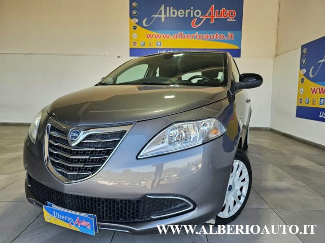 Lancia Ypsilon 1.3 MJT 16V 95 CV 5 porte S&S Silver usato a ADRANO