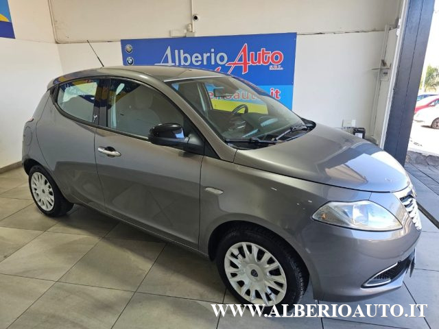 Lancia Ypsilon 1.3 MJT 16V 95 CV 5 porte S&S Silver - foto 3 di 4