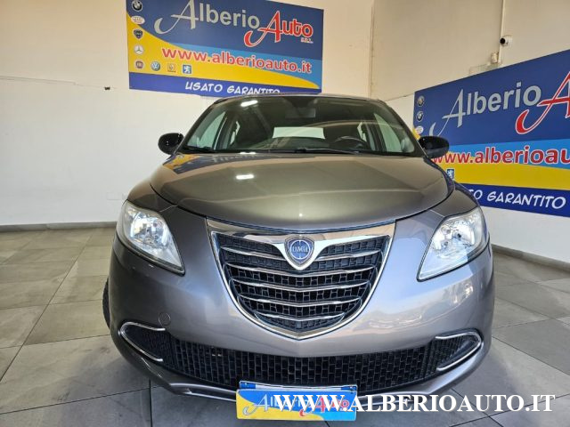 Lancia Ypsilon 1.3 MJT 16V 95 CV 5 porte S&S Silver usato a ADRANO