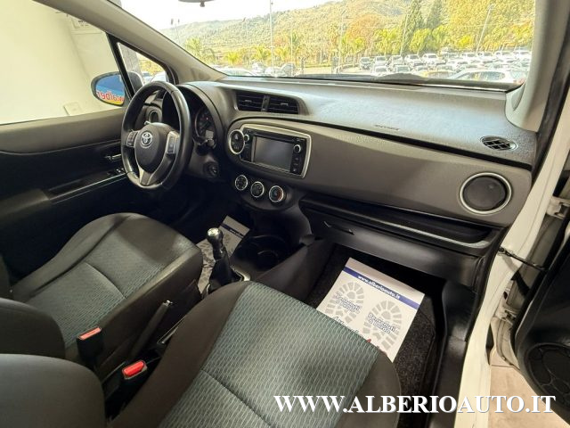 Toyota Yaris 1.0 5 porte Lounge usato a ADRANO