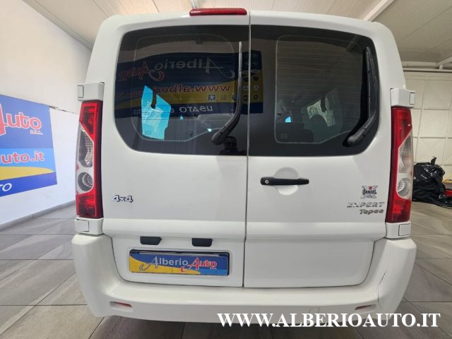 Peugeot Expert Tepee 2.0 HDi125CV Vetrato9 POSTI 4X4 IVA COMPRESA, del 2016, 144.694 km, in vendita a Adrano (CT)