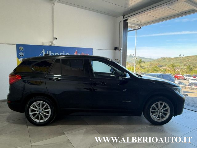 BMW X1 sDrive18d Business - foto 4 di 4
