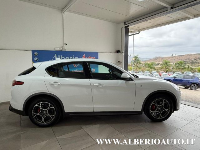 Alfa Romeo Stelvio 2.2 Turbodiesel 210 CV AT8 Q4 Ti - foto 4 di 4